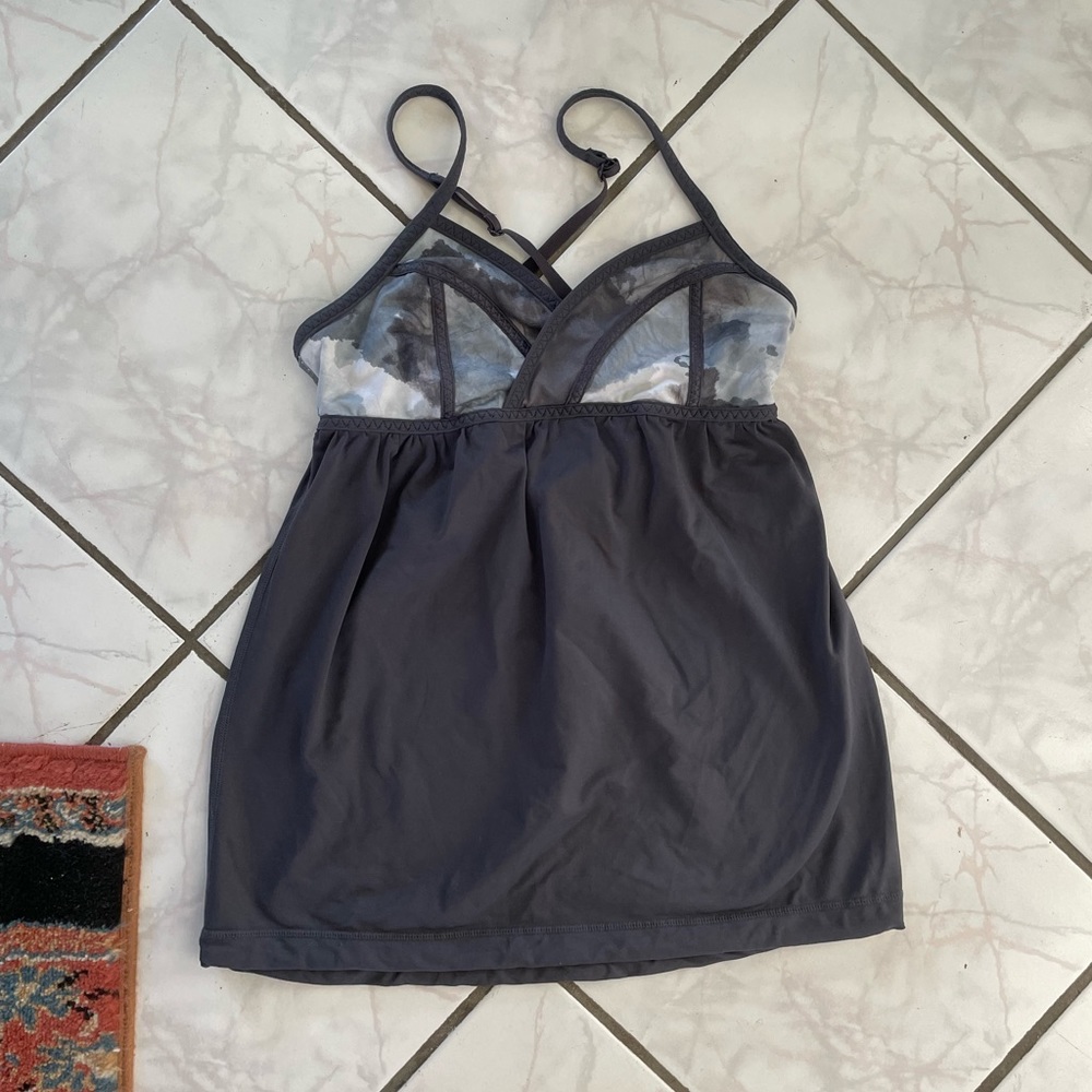 Lululemon tank top